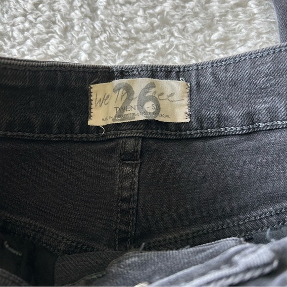 We The Free Distressed Jeans Size 26 - Picture 2 of 4